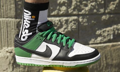 Nike SB Dunk Low Pro Skate Shoes